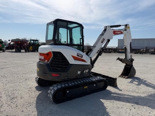 Image of Bobcat E42 equipment image 4