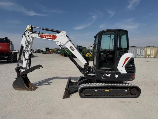 Image of Bobcat E42 equipment image 1