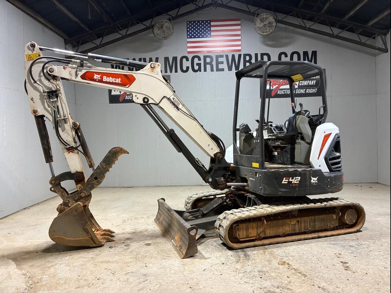 2023 Bobcat E42 Equipment Image0