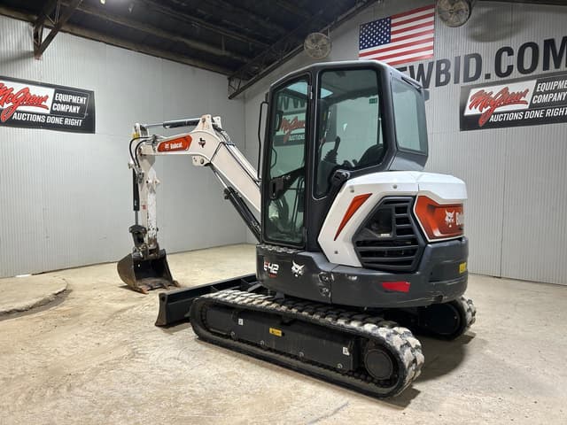 Image of Bobcat E42 equipment image 1