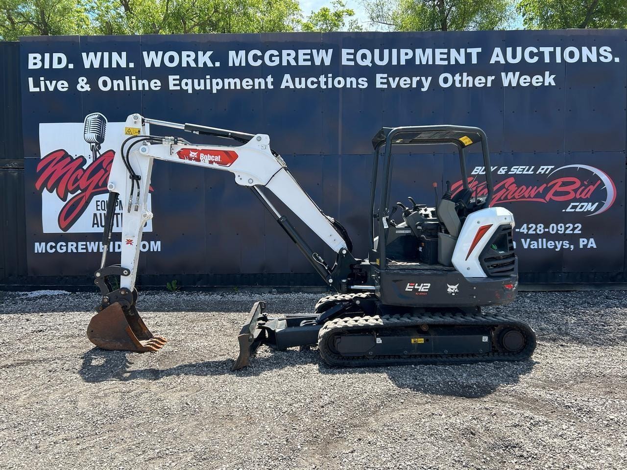 2023 Bobcat E42 Equipment Image0