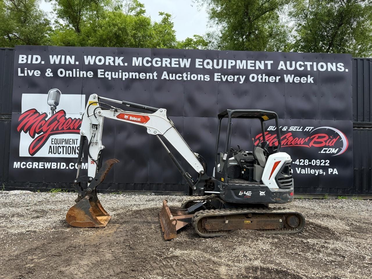 2023 Bobcat E42 Equipment Image0