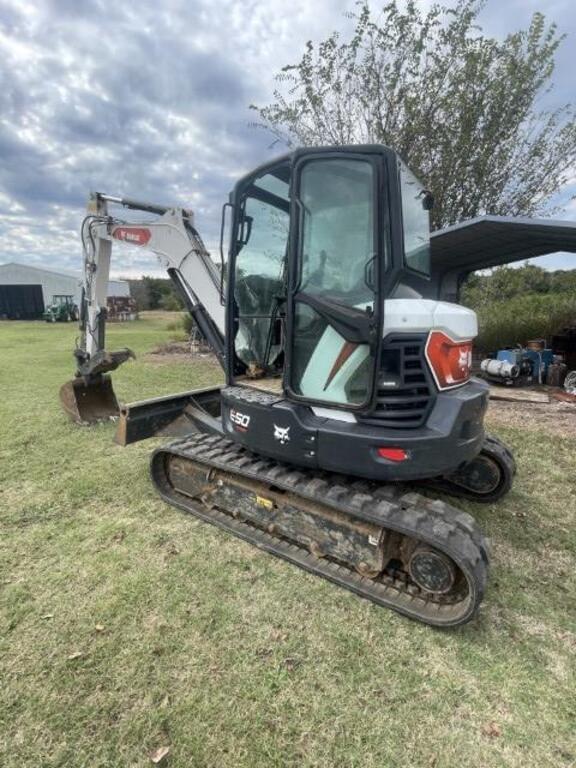 Image of Bobcat E50 equipment image 4