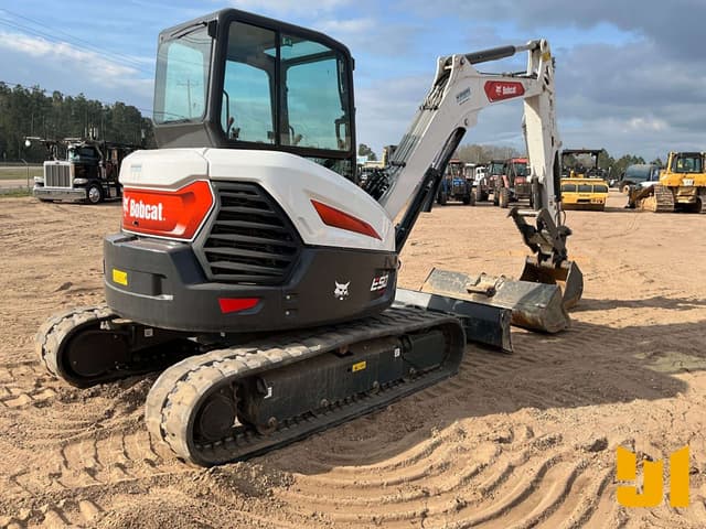 Image of Bobcat E50R2 equipment image 4