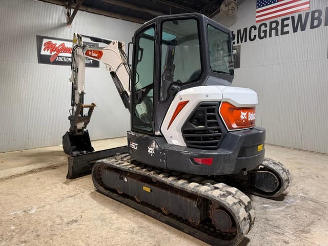 Image of Bobcat E50R2 equipment image 2