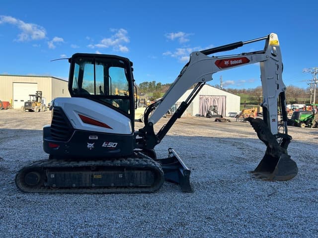 Image of Bobcat E50R2 equipment image 4