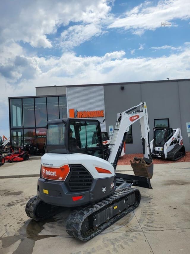 Image of Bobcat E60 equipment image 2