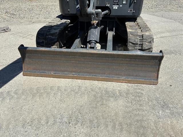 Image of Bobcat E60 equipment image 4