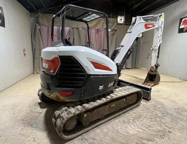 Image of Bobcat E60 equipment image 4