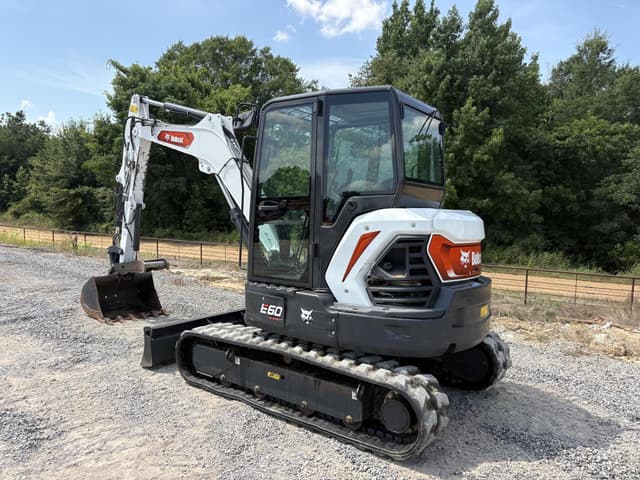 Image of Bobcat E60 equipment image 1