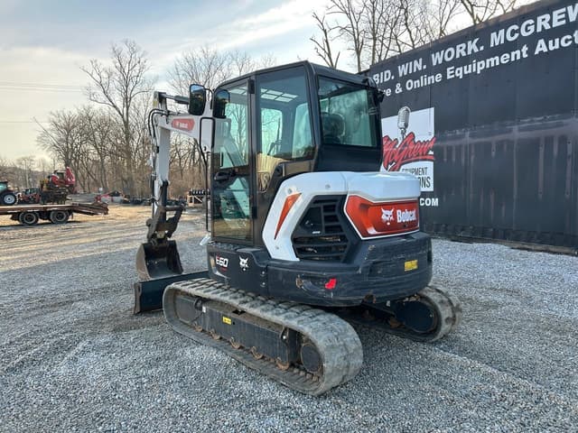 Image of Bobcat E60 equipment image 1