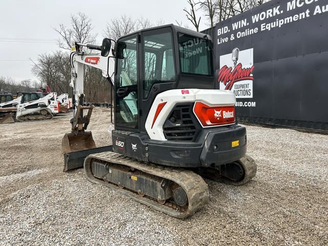 Image of Bobcat E60 equipment image 1