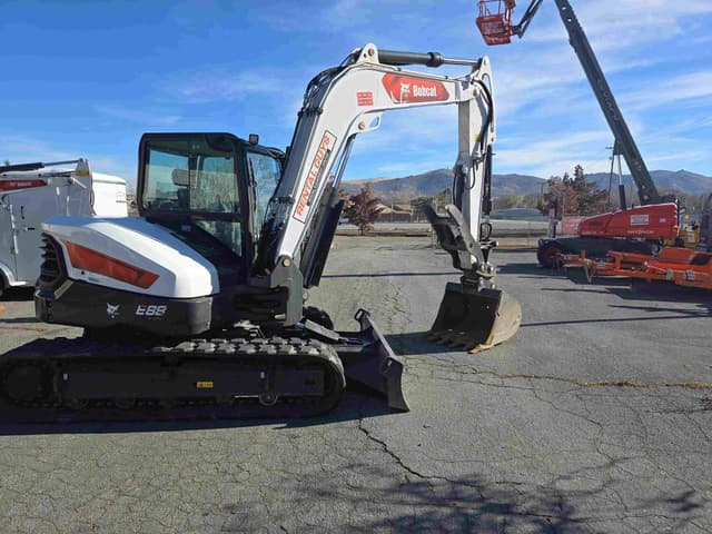Image of Bobcat E88 equipment image 1