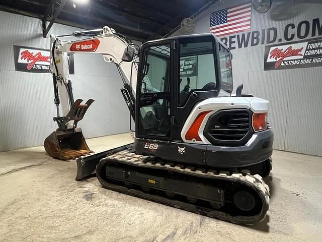 Image of Bobcat E88 equipment image 2