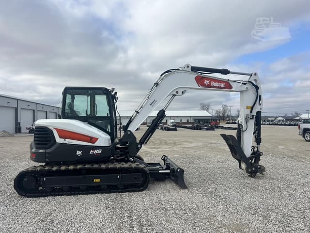 Image of Bobcat E88 equipment image 3
