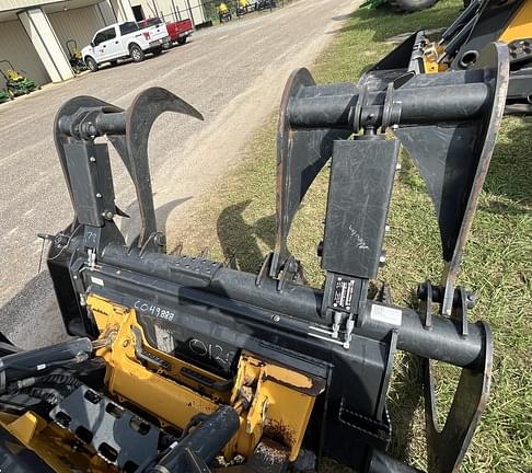 Image of Bobcat Root Grapple equipment image 3