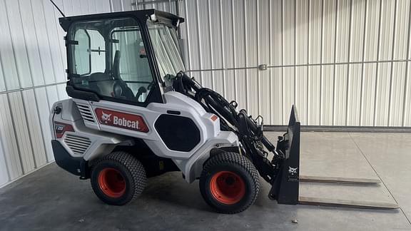 Image of Bobcat L28 equipment image 3