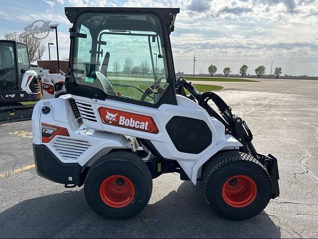 Image of Bobcat L28 equipment image 1