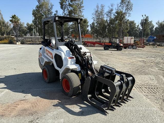 Image of Bobcat L28 equipment image 1