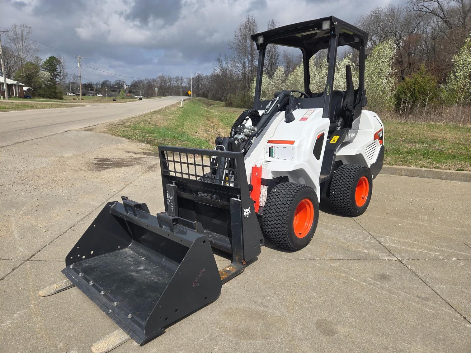 2023 Bobcat L28 Equipment Image0