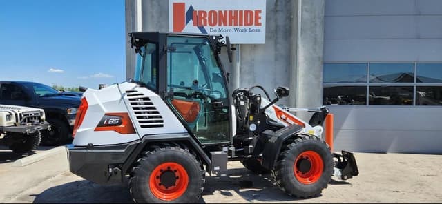 Image of Bobcat L85 equipment image 2
