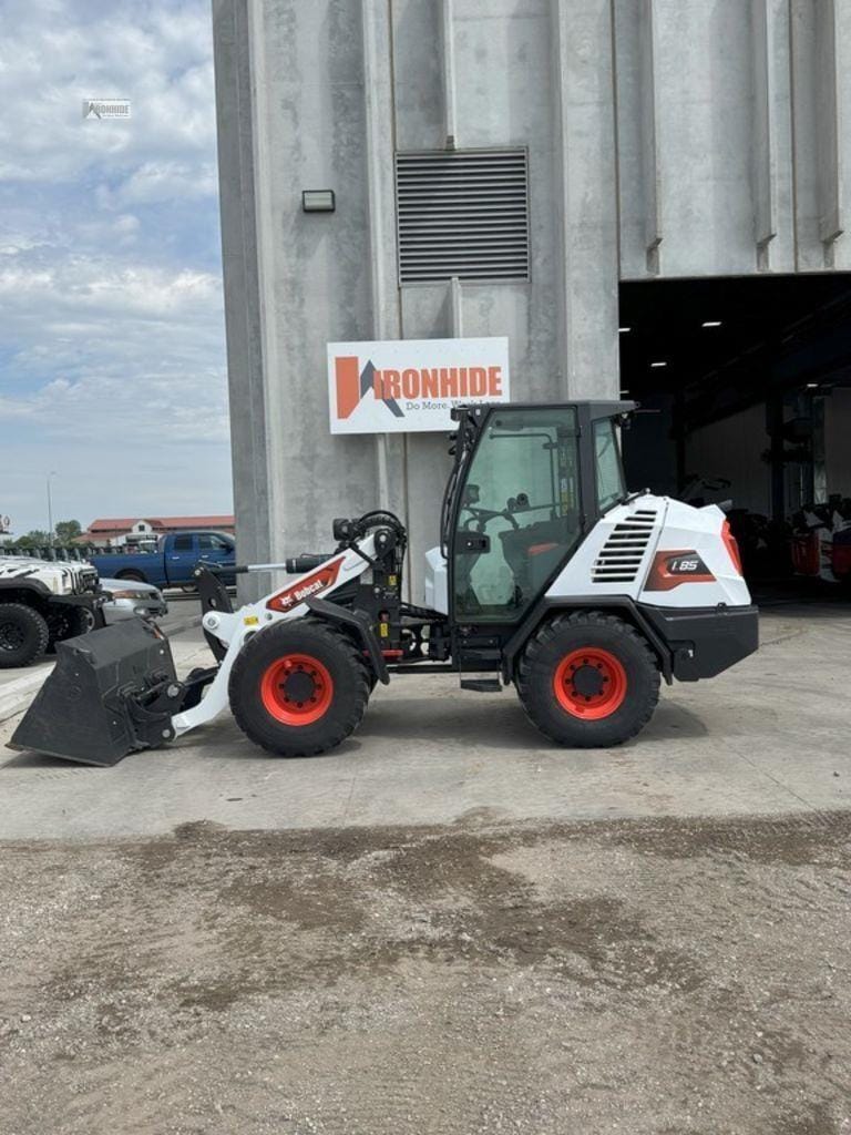 2023 Bobcat L85 Equipment Image0