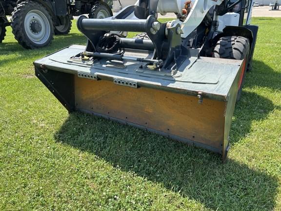 Image of Bobcat L85 equipment image 4