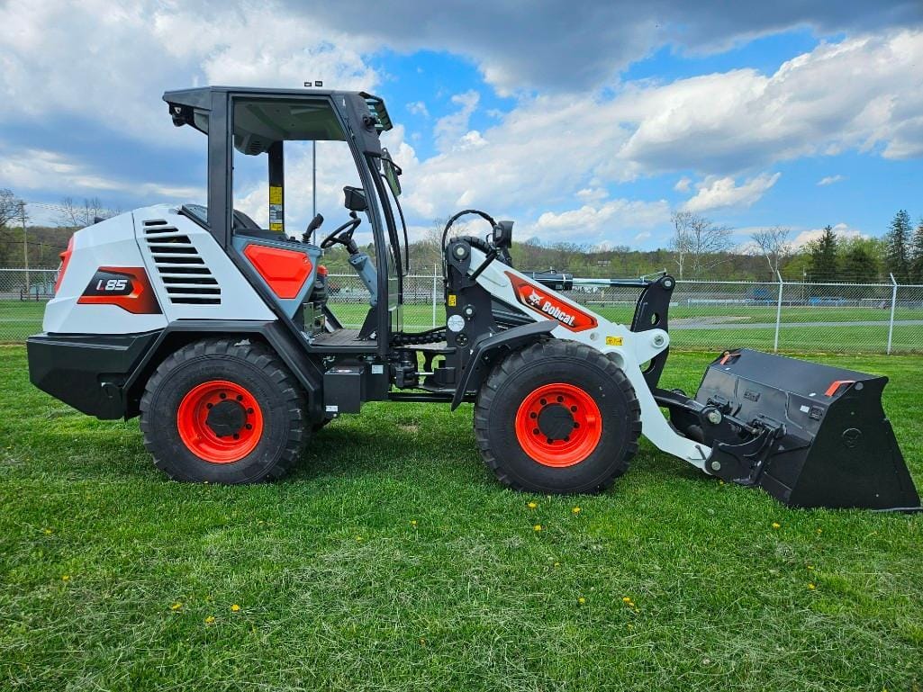 Main image Bobcat L85