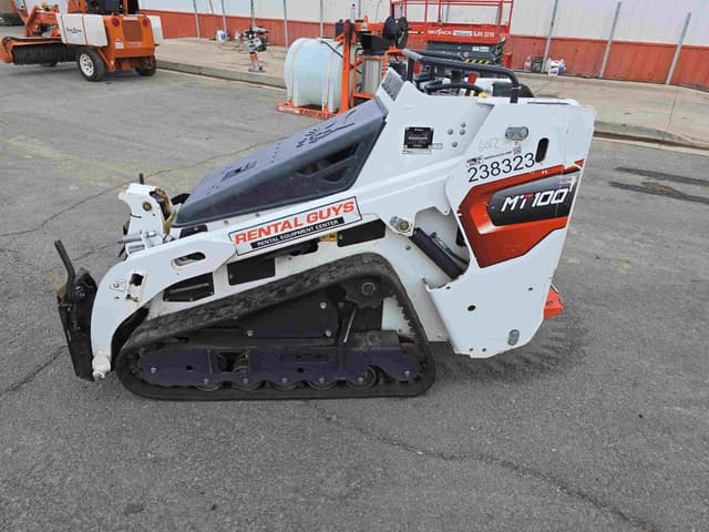 Image of Bobcat MT100 equipment image 2