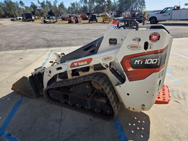 Image of Bobcat MT100 equipment image 3