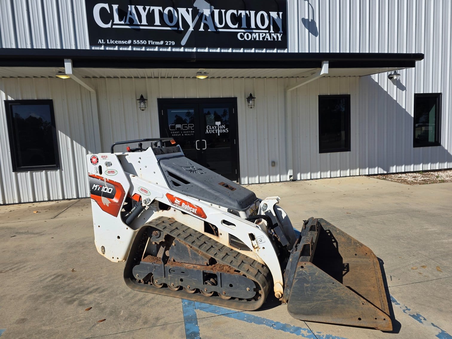 2023 Bobcat MT100 Equipment Image0