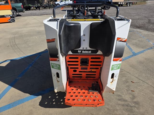 Image of Bobcat MT100 equipment image 2