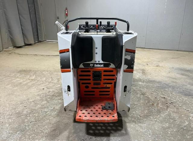 Image of Bobcat MT100 equipment image 3
