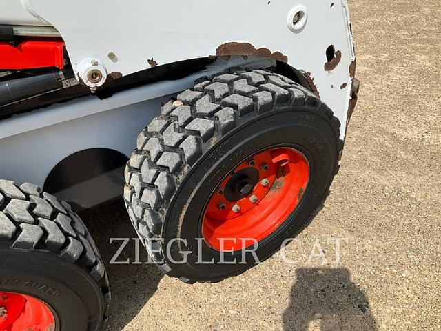 Image of Bobcat S450 equipment image 3