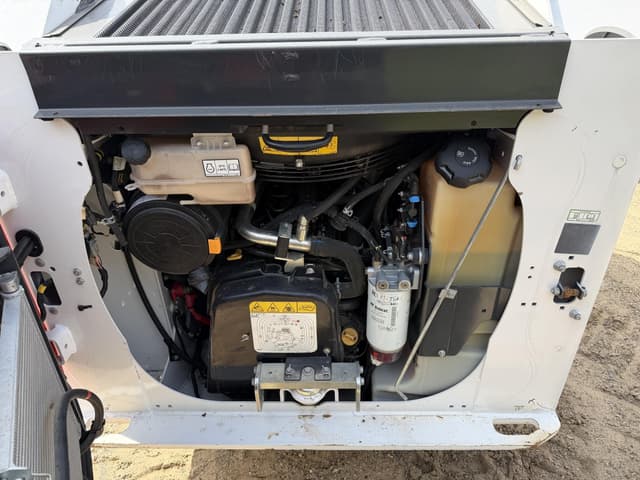 Image of Bobcat S62 equipment image 4