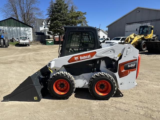 Image of Bobcat S62 equipment image 1