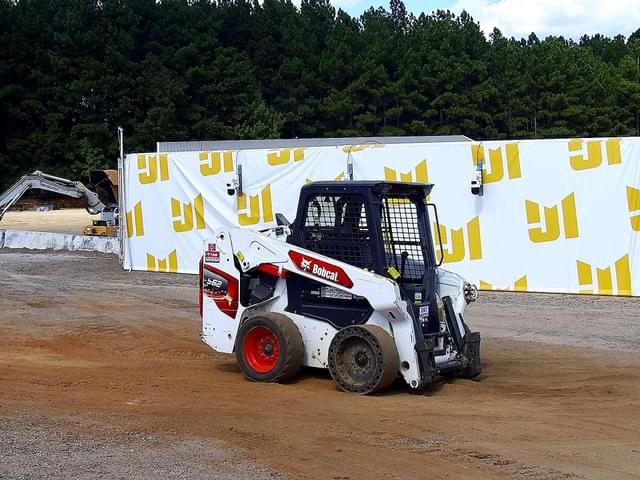 Image of Bobcat S62 equipment image 2