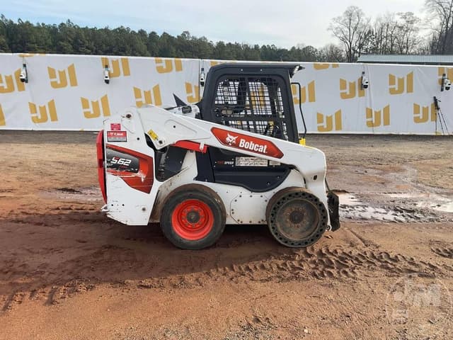 Image of Bobcat S62 equipment image 3