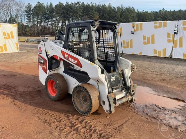 Image of Bobcat S62 equipment image 2