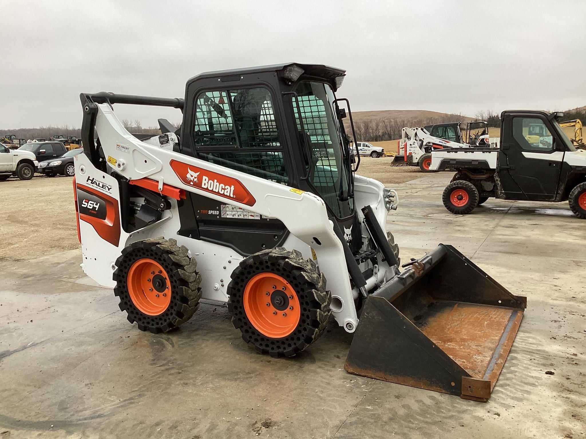 2023 Bobcat S64 Equipment Image0