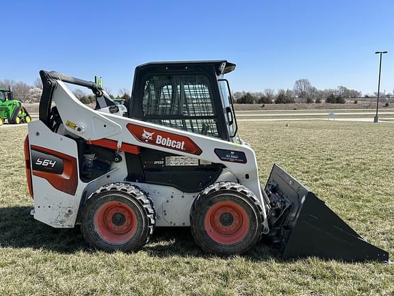 Image of Bobcat S64 equipment image 4