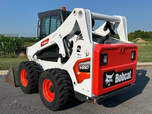 Image of Bobcat S650 equipment image 2