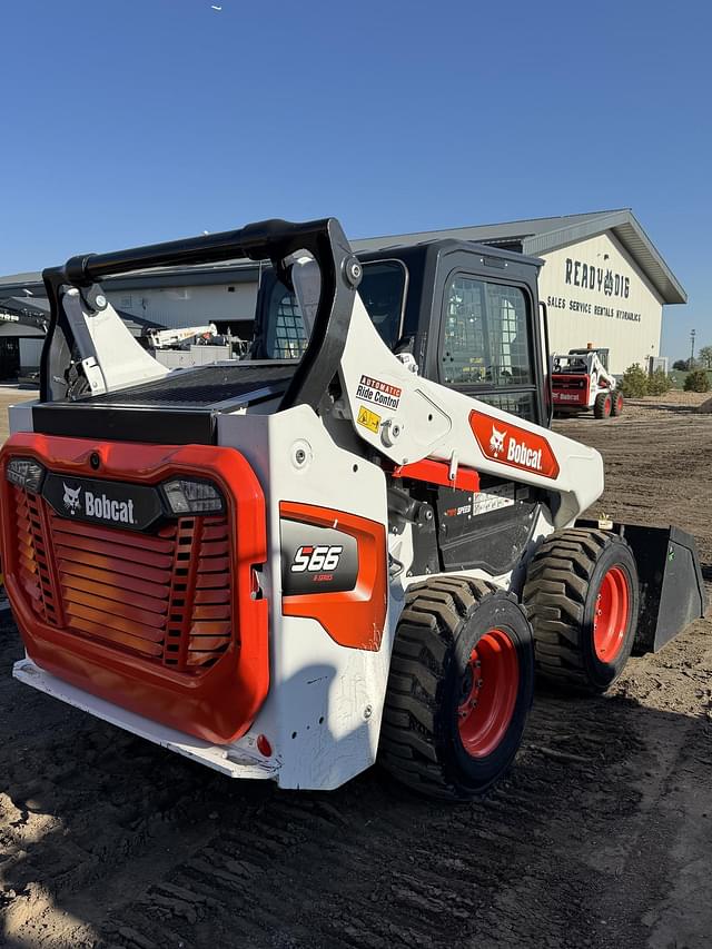 Image of Bobcat S66 equipment image 3