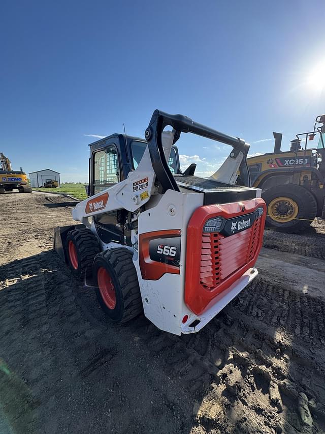 Image of Bobcat S66 equipment image 4