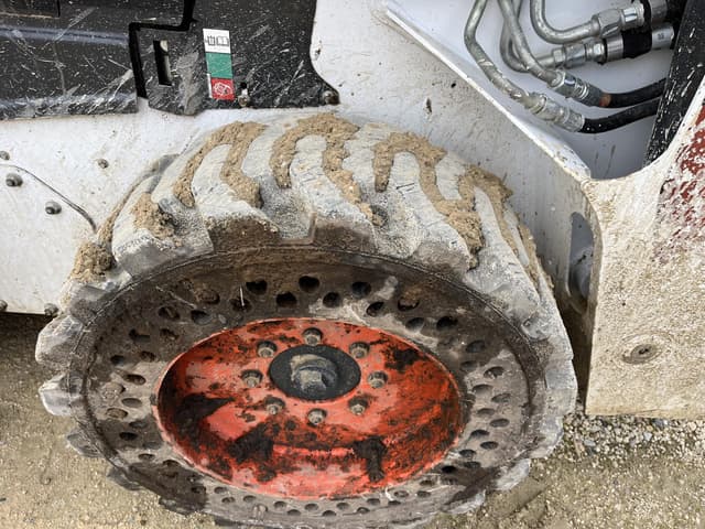 Image of Bobcat S66 equipment image 4