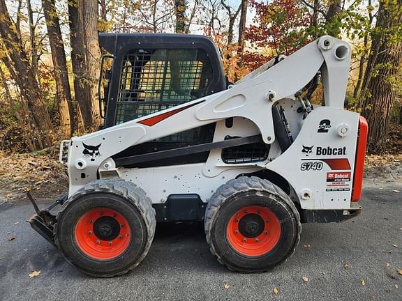 Image of Bobcat S740 equipment image 3