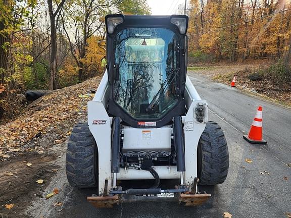 Image of Bobcat S740 equipment image 1