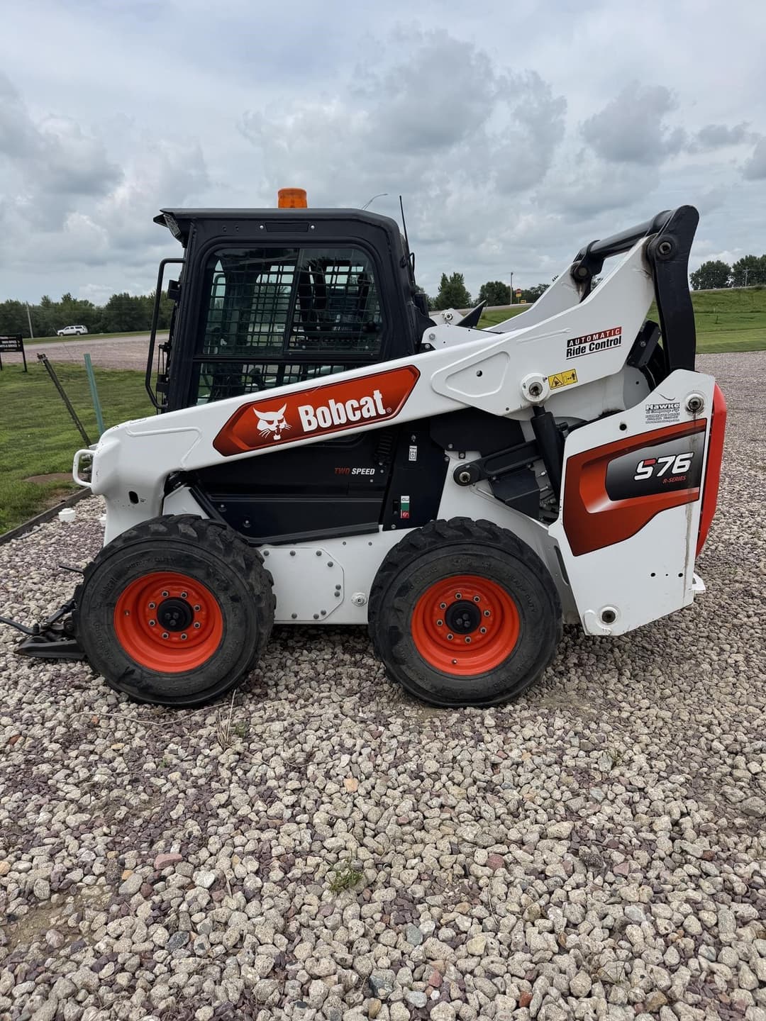 Image of Bobcat S76 Primary image