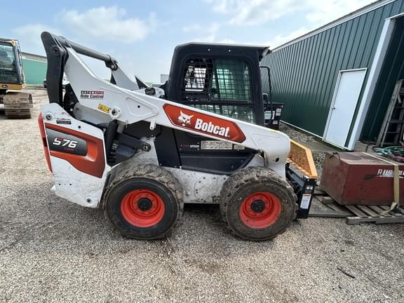 Image of Bobcat S76 equipment image 2