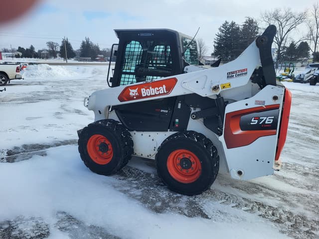 Image of Bobcat S76 equipment image 1